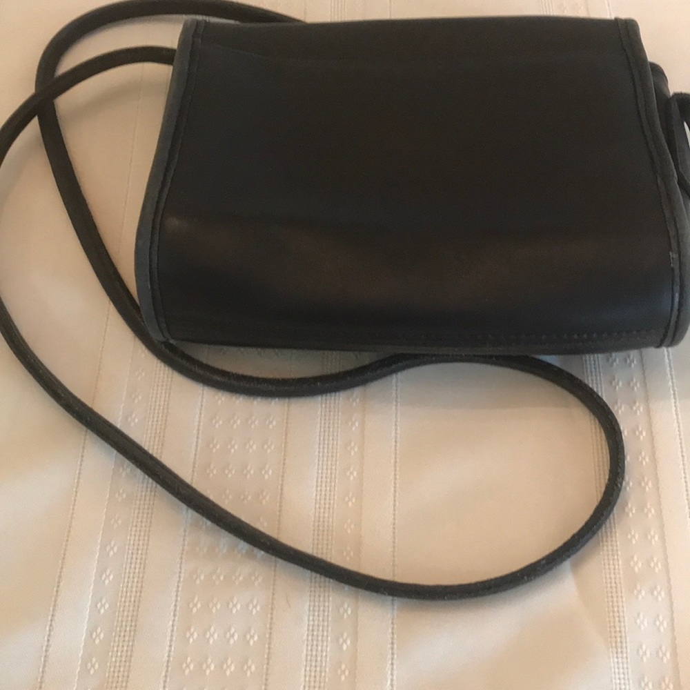 Coach Handbag - Picture 2 of 2